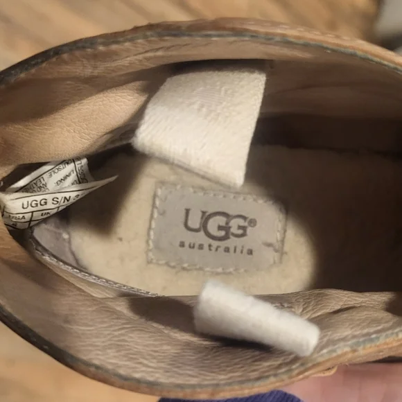 UGG Australia Austin Western Ankle Boota Booties Size 8 - Picture 8 of 9